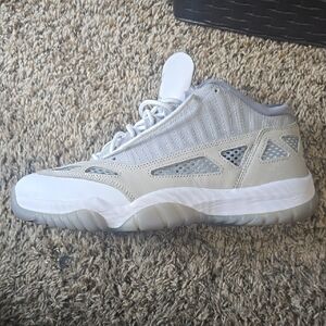 Stylish Gray and White Sneakers